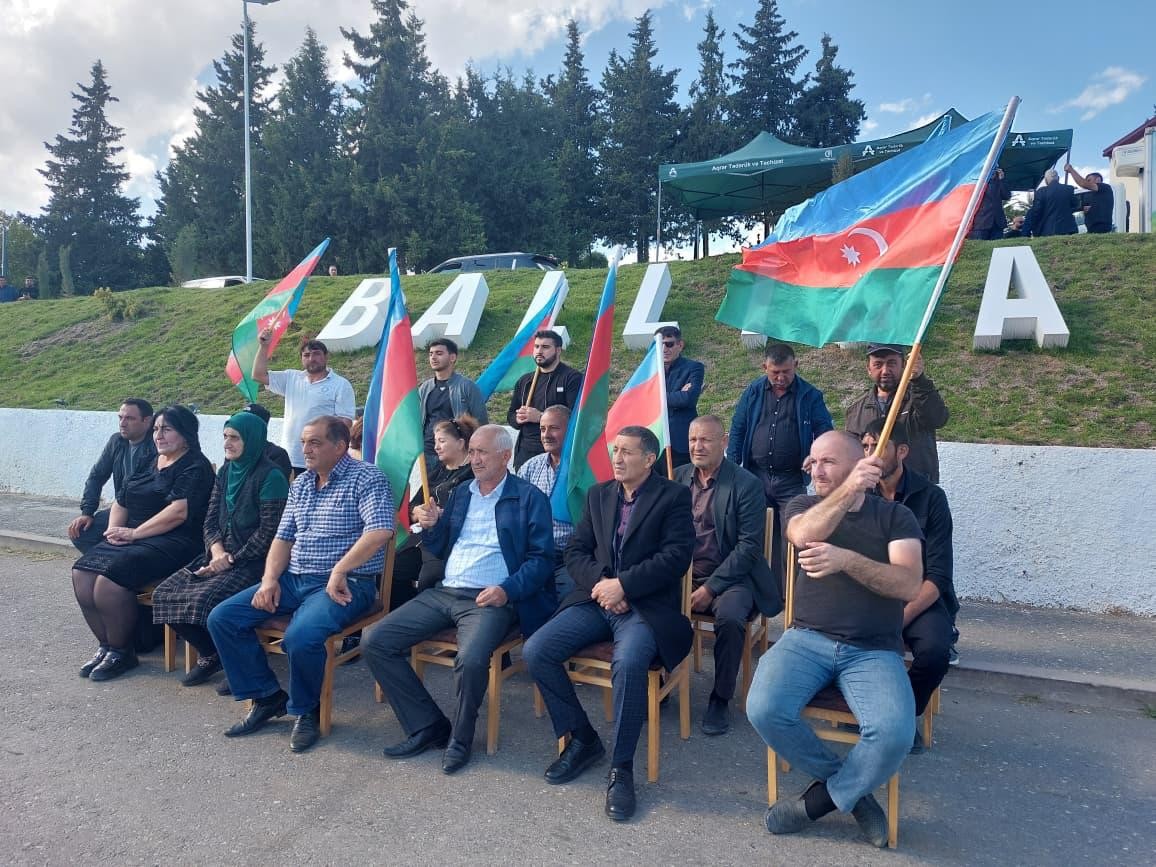 Növbəti köç karvanı Ballıca kəndinə çatdı - FOTOLAR (YENİLƏNİB)